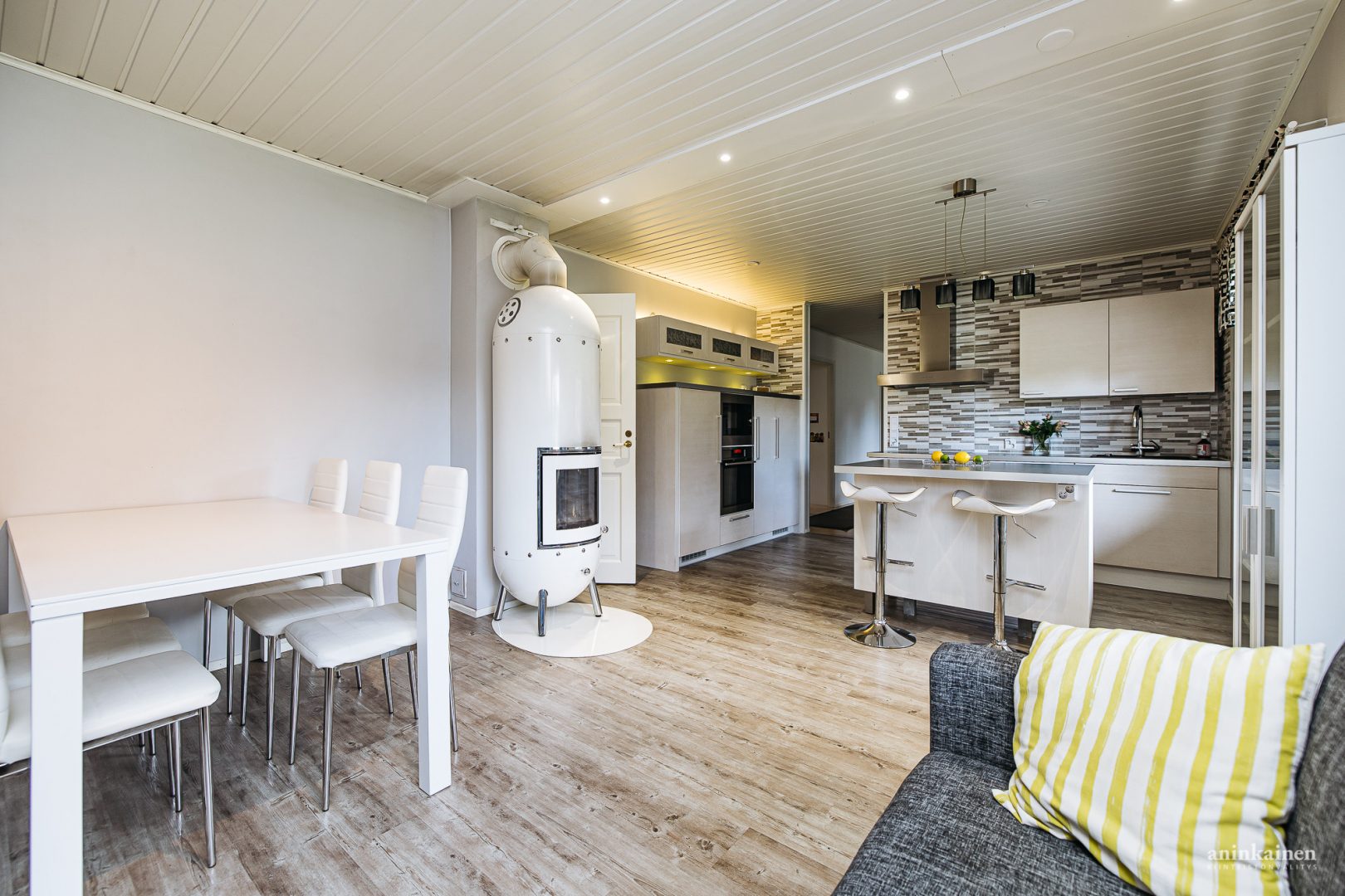 Apartment main image