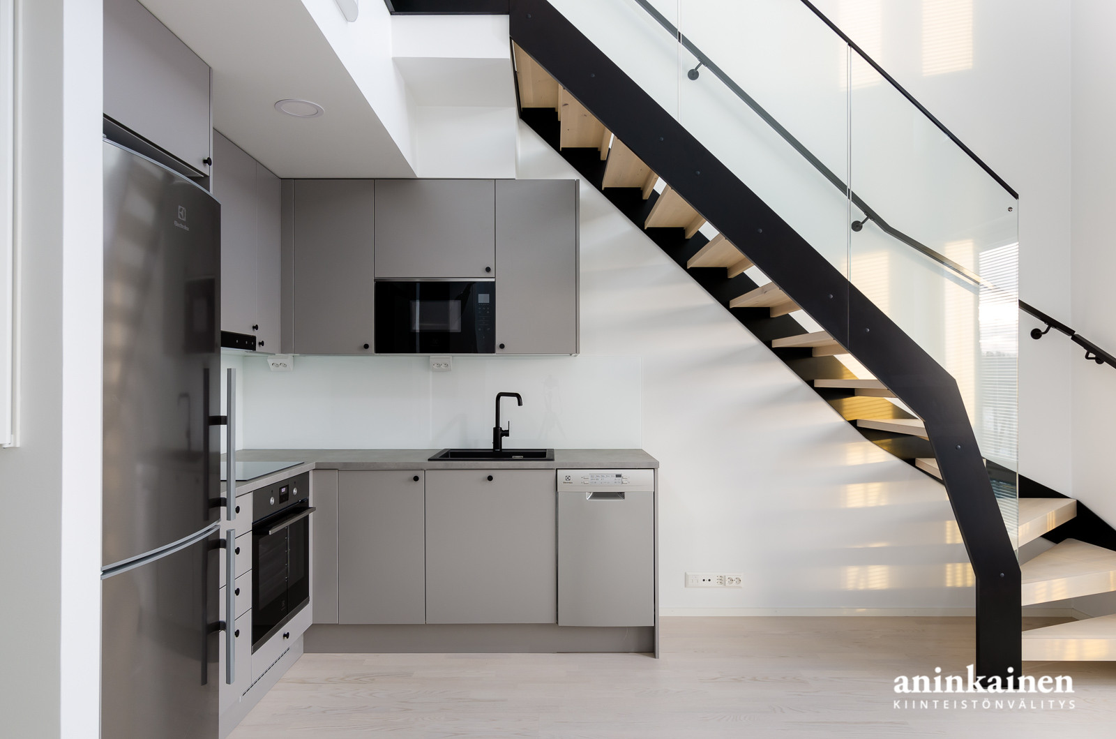 Apartment main image