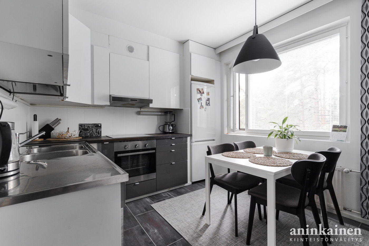 Apartment main image