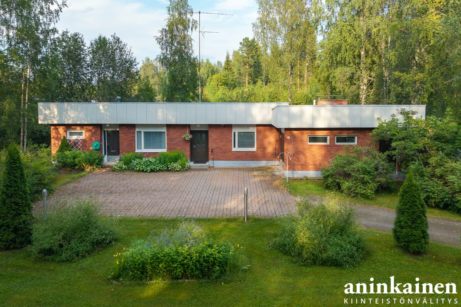 Apartment main image